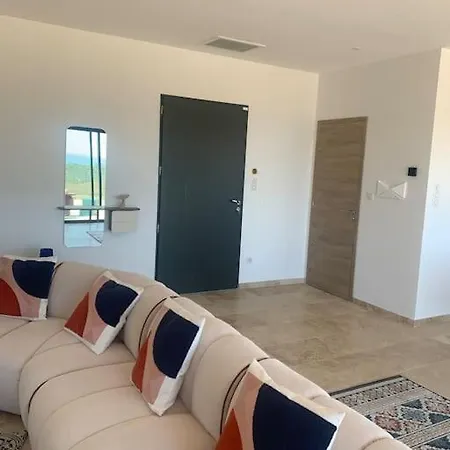 Villa Vue Et Piscine Privee